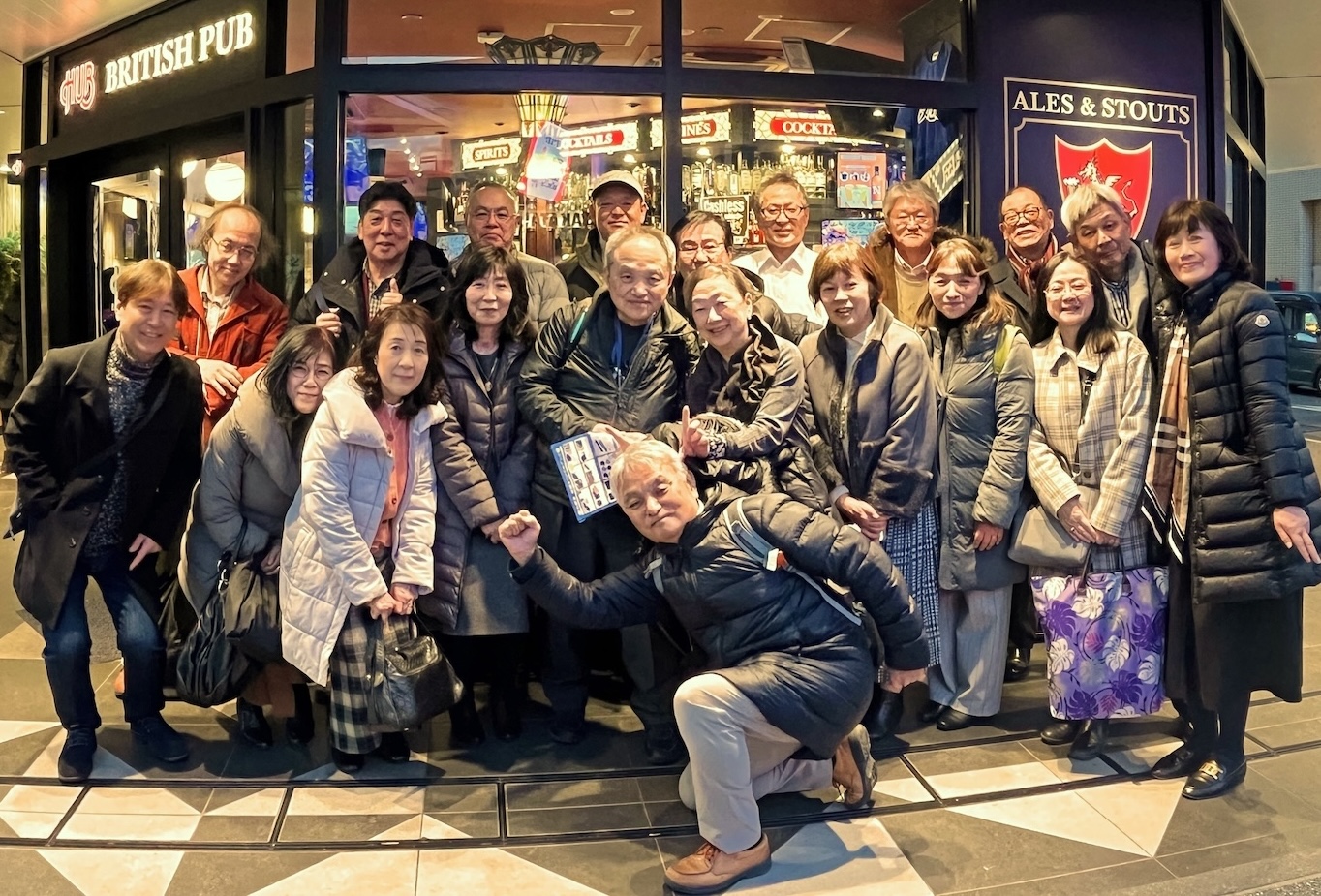 260103新年会二次会集合写真(庄山)。合志会専用頁でのみクリックで拡大 260103新年会二次会集合写真(庄山)。合志会専用頁でのみクリックで拡大